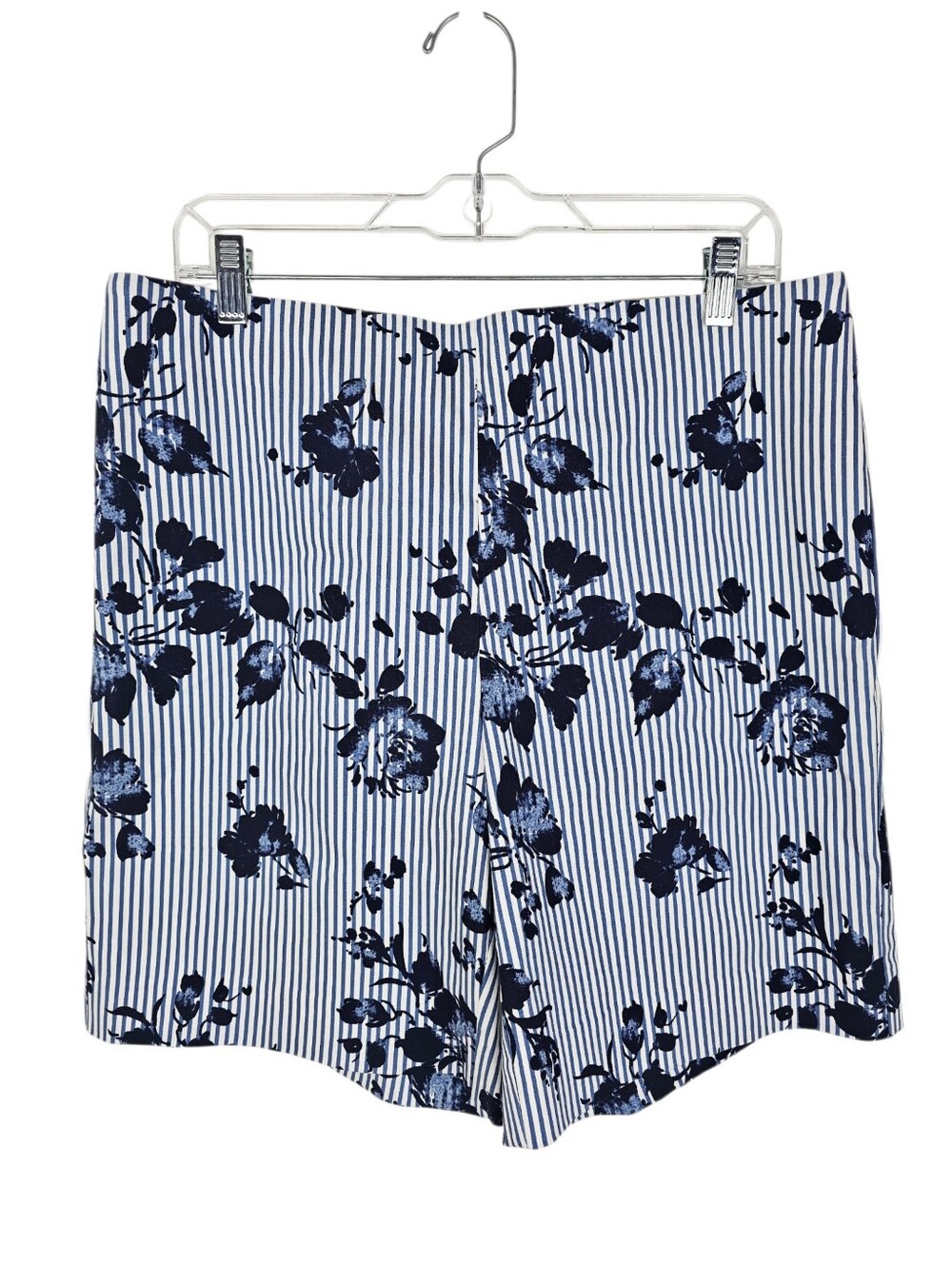 Chico's Perfect Stretch Fenced Floral Hollywood Waist Pull On Shorts NWT